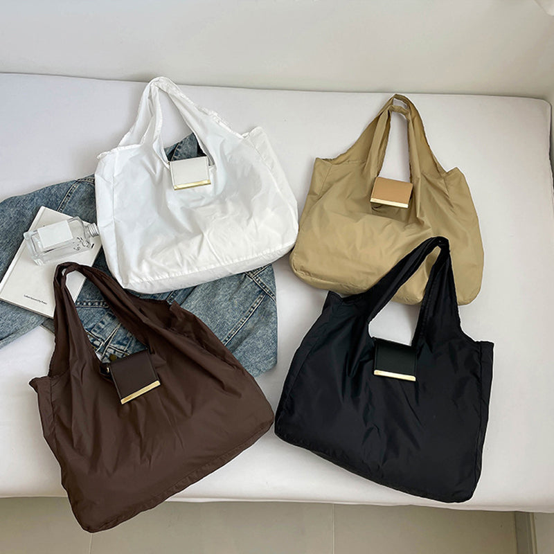 👜✨ Die Schlüsselanhänger-Tasche